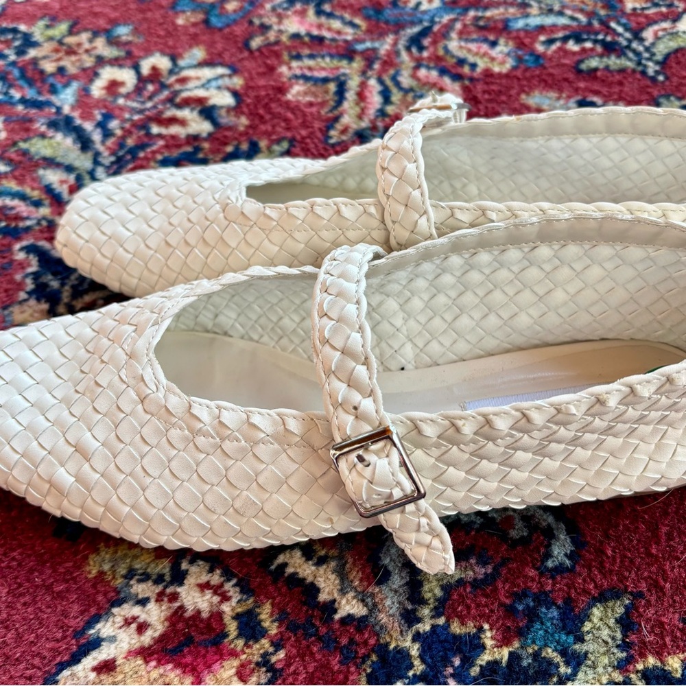 Steve Madden Women's Cream Woven Flats - Picture 3 of 4